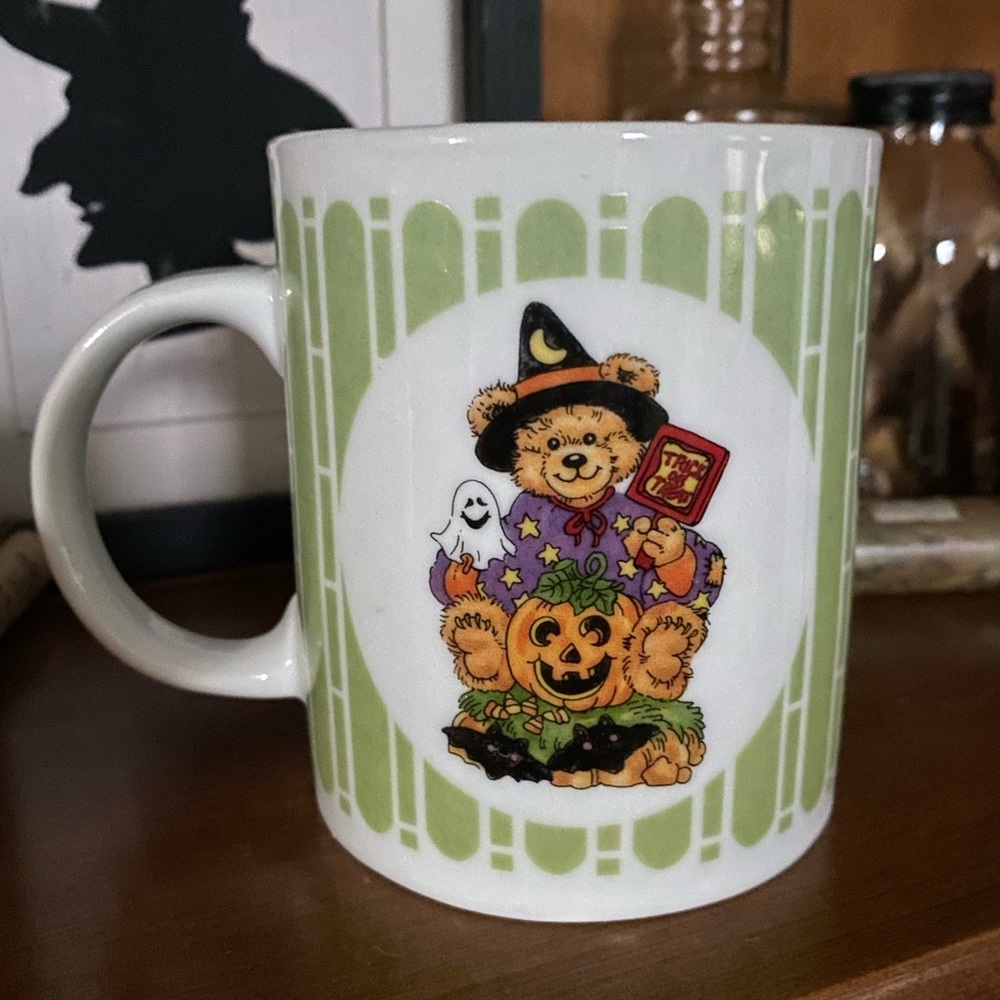 Vintage Halloween Coffee Mug
